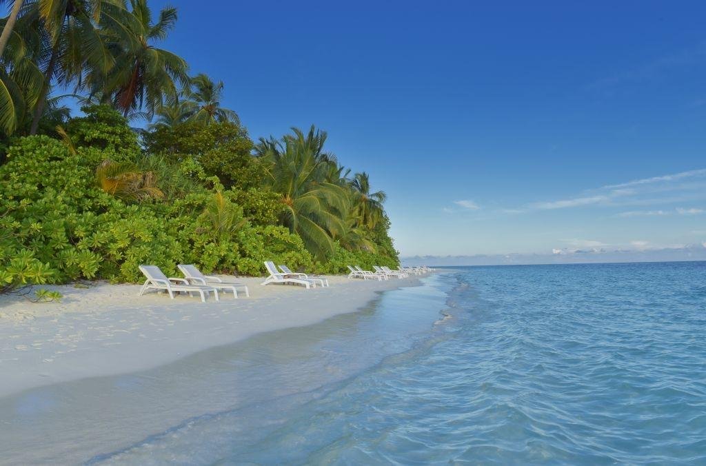 Angaga Island Resort & Spa