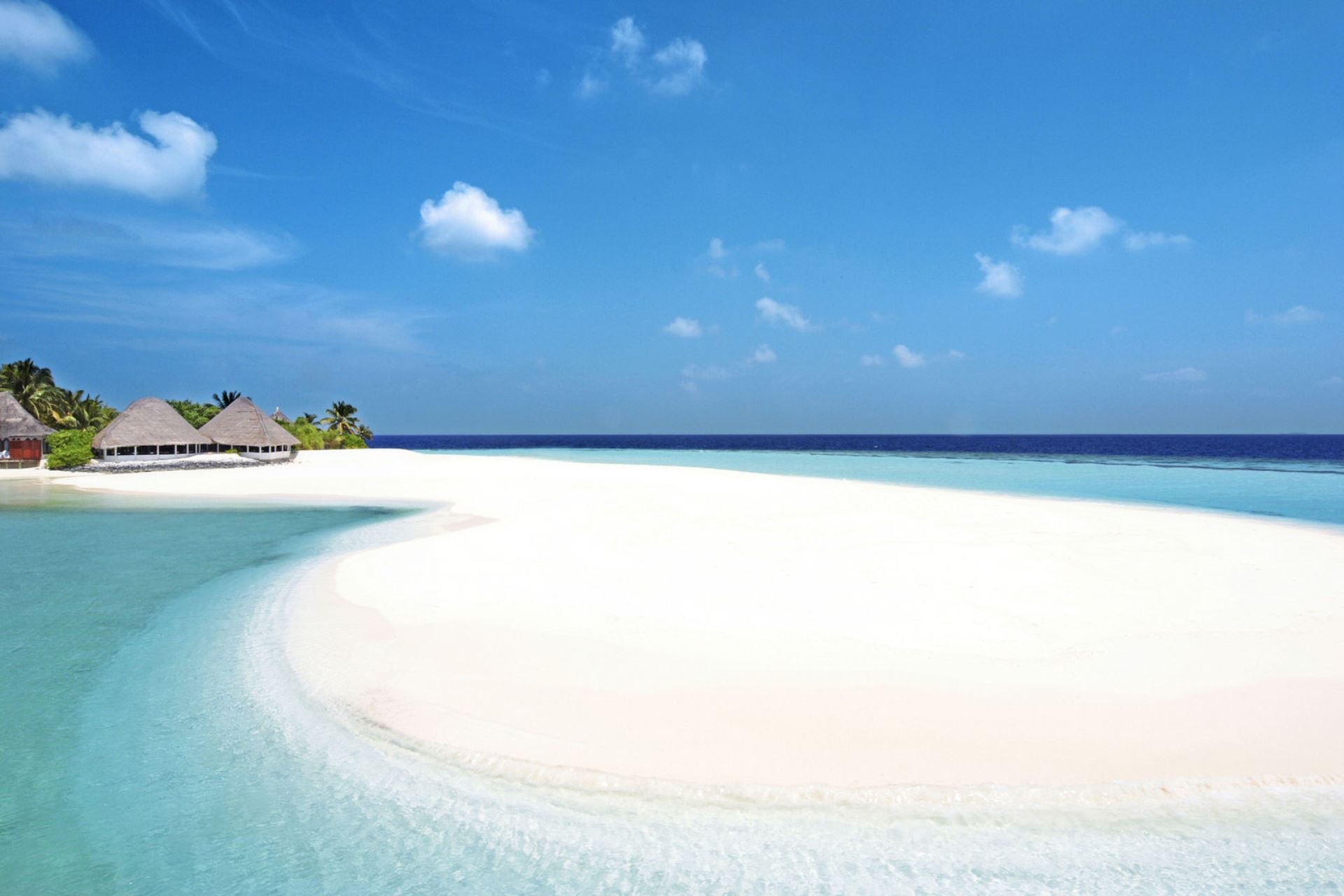 Angaga Island Resort & Spa