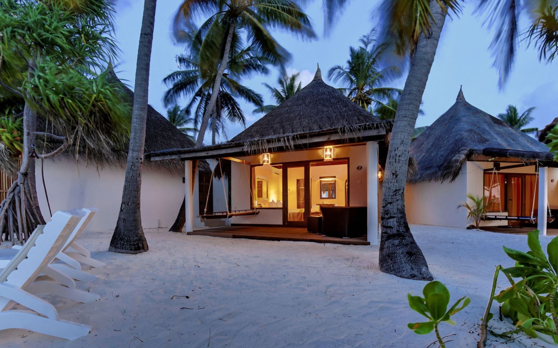 Angaga Island Resort & Spa