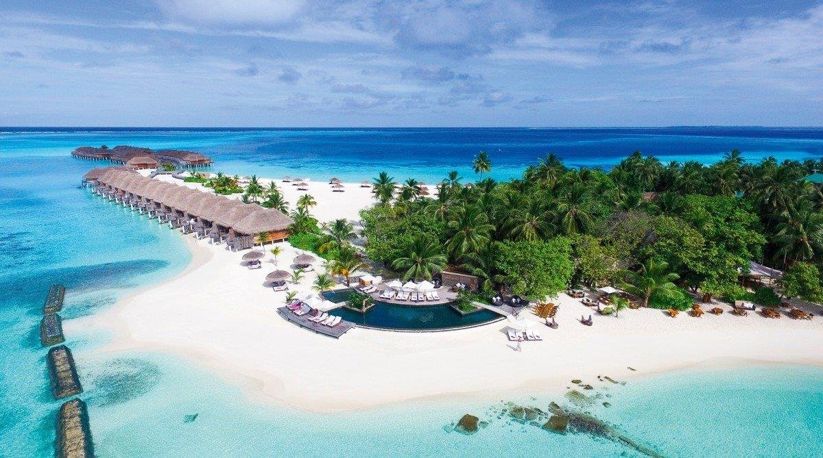 Constance Moofushi Maldives