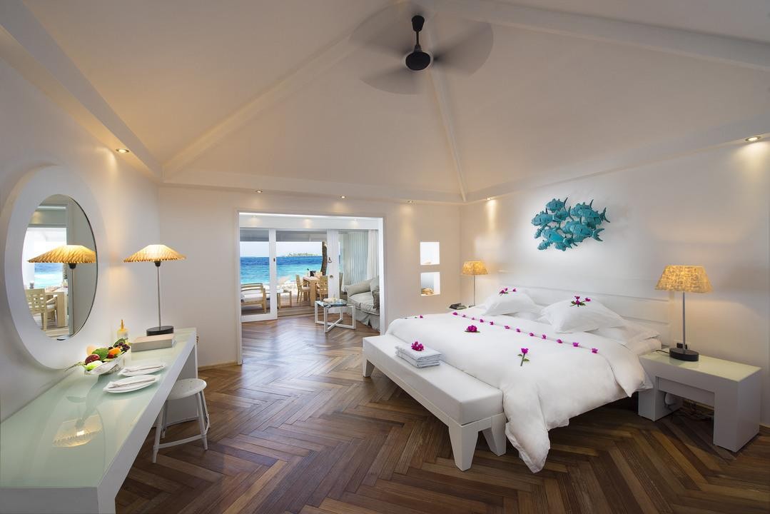 Diamonds Thudufushi