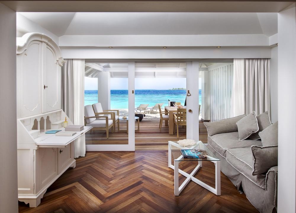 Diamonds Thudufushi