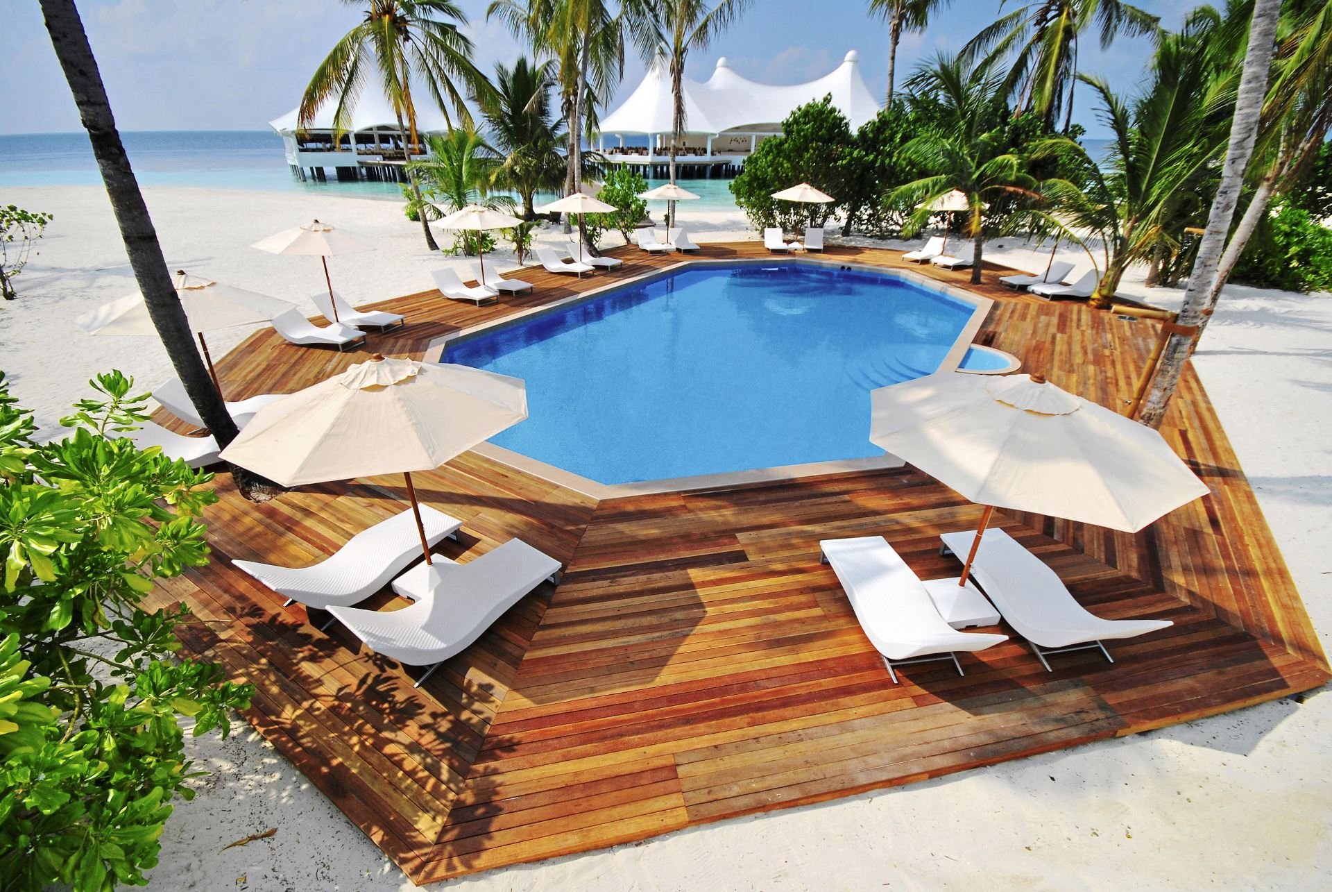 Safari Island Resort & Spa