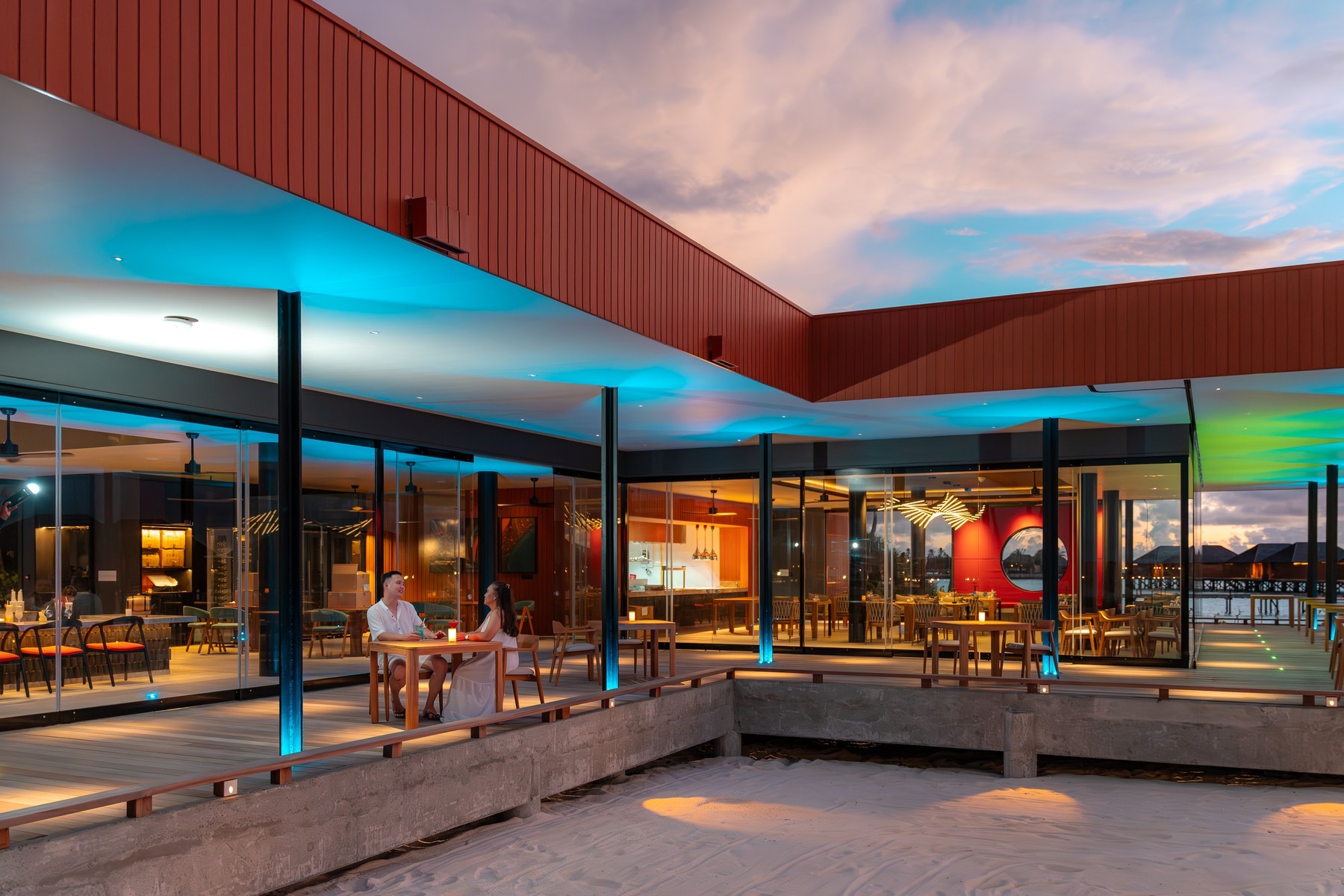 Veligandu Island Resort & Spa 14