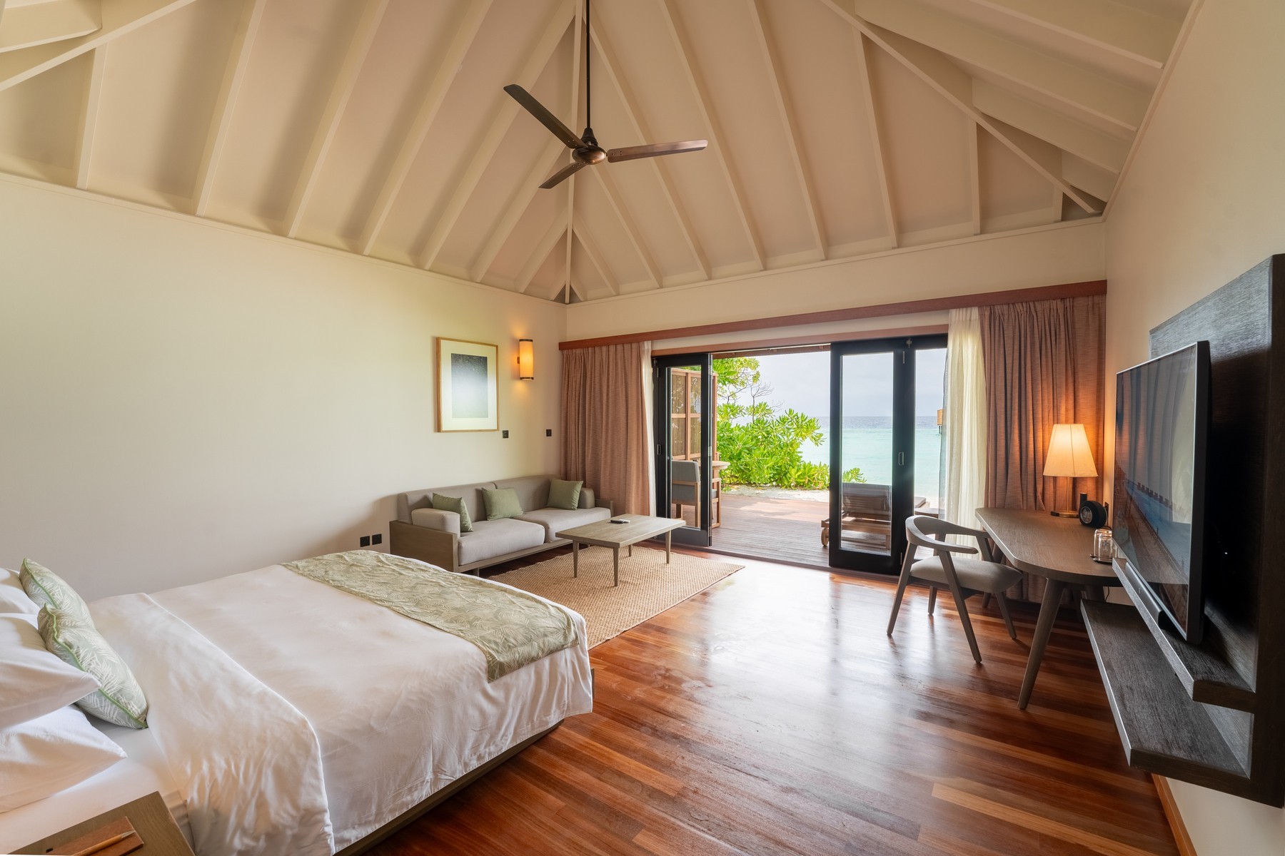 Veligandu Island Resort & Spa 24