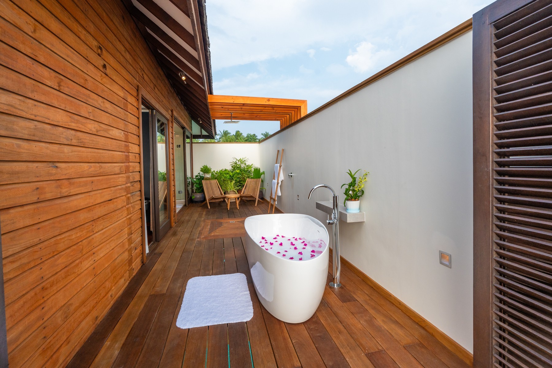 Veligandu Island Resort & Spa 31