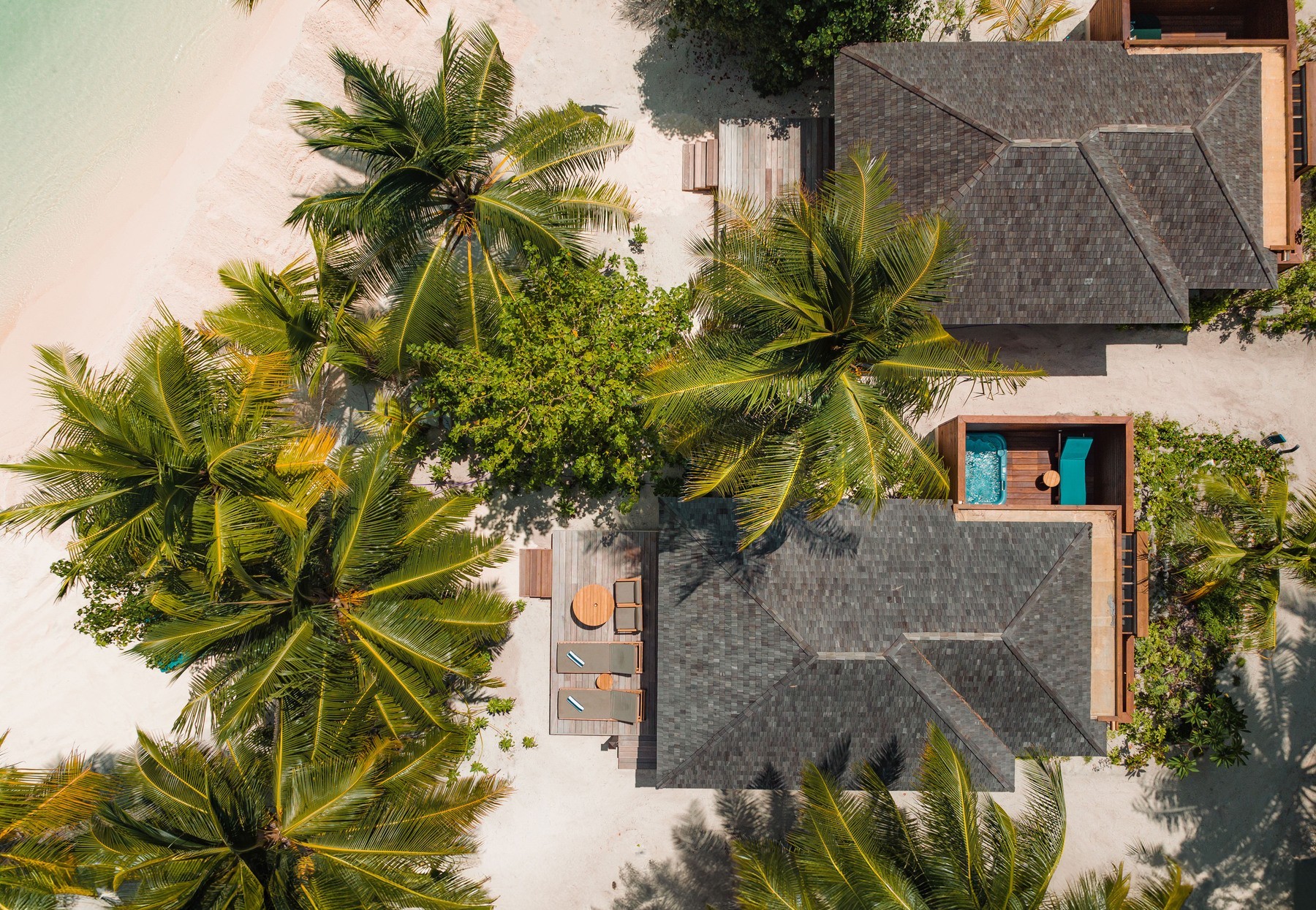 Veligandu Island Resort & Spa 6