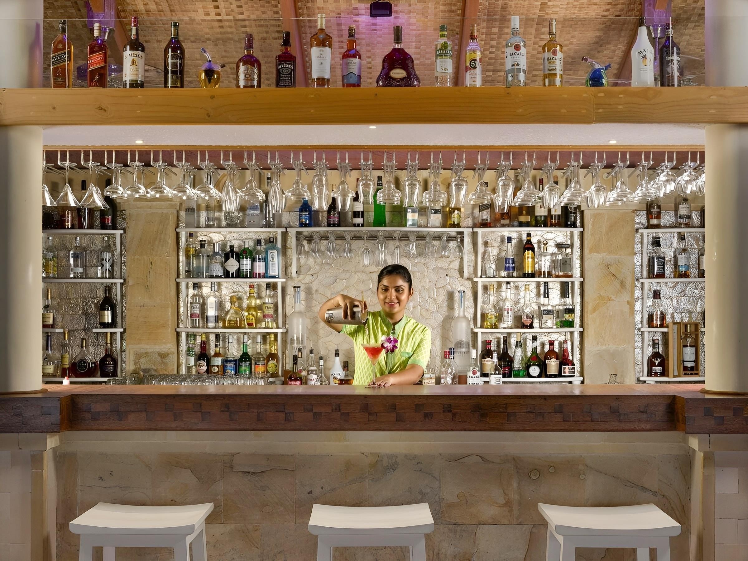Royal Island Resort & Spa