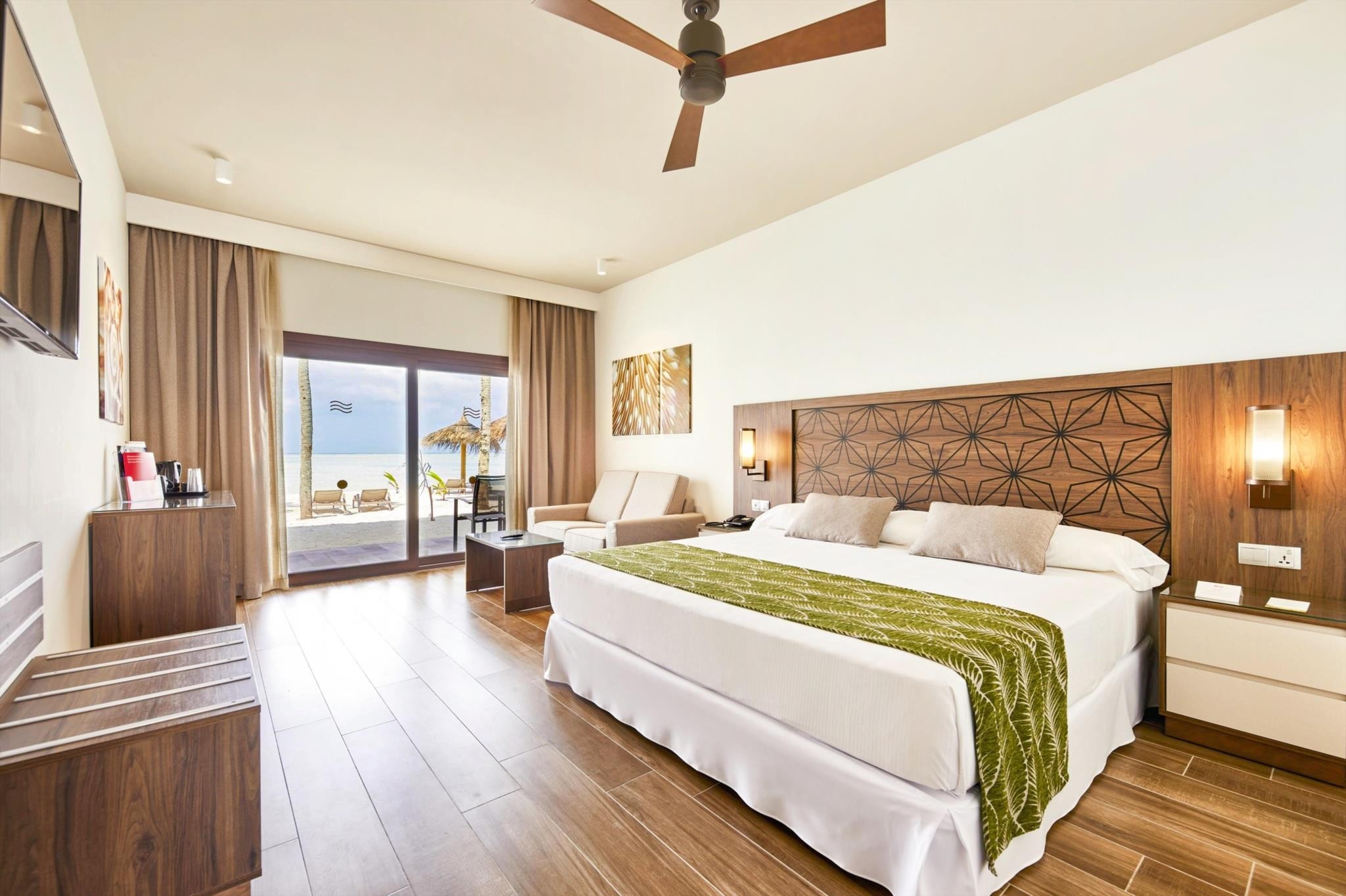 Hotel Riu Atoll