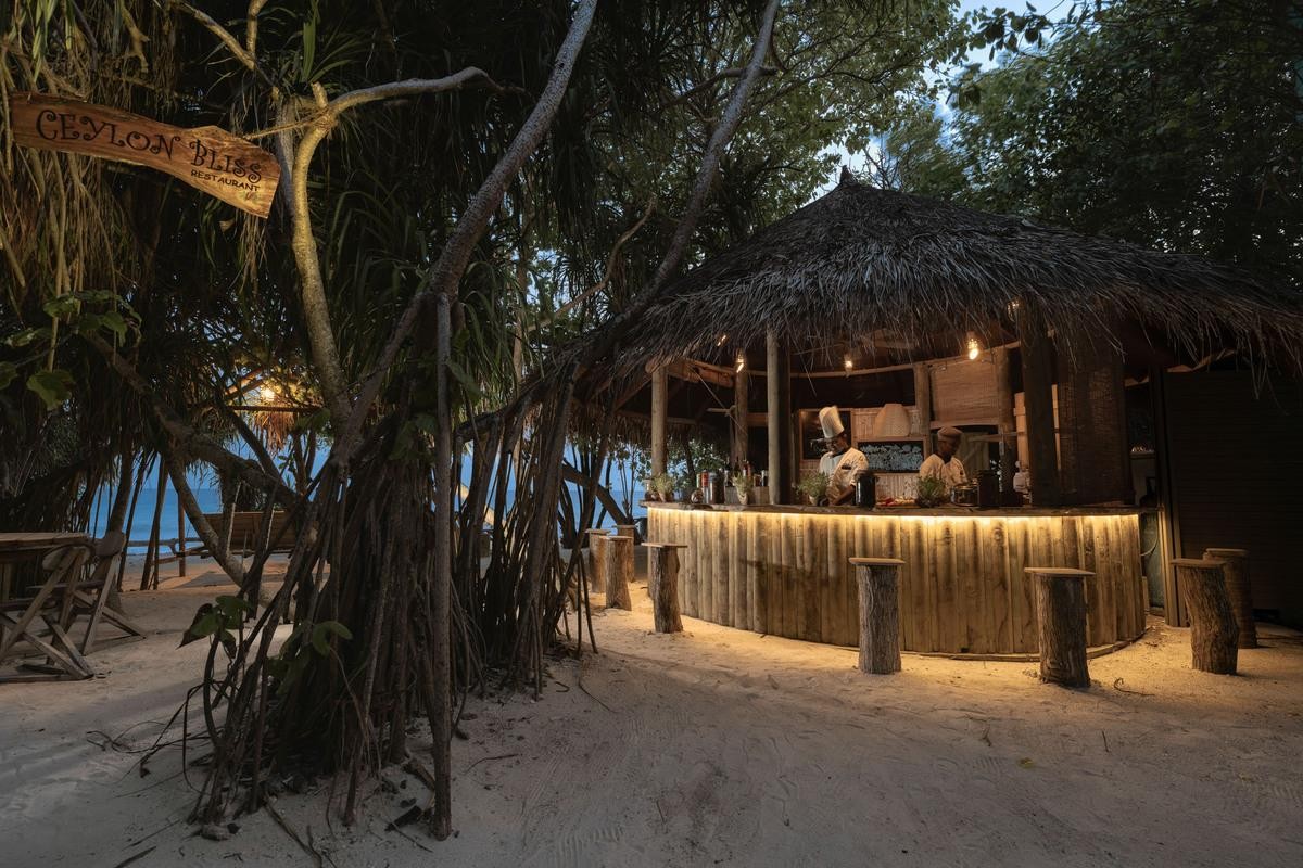 Atmoshpere Kanifushi