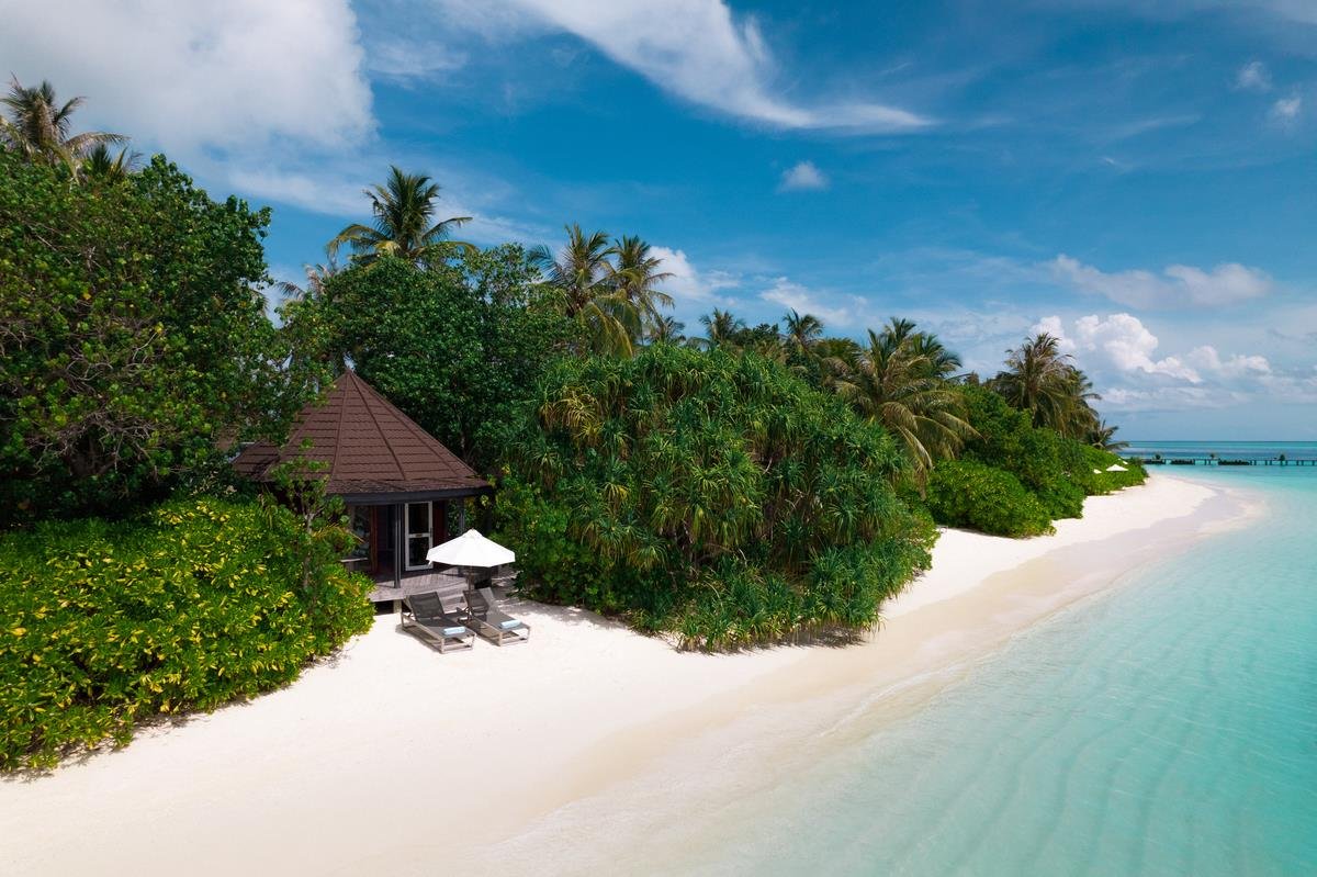 Komandoo Island Resort & Spa