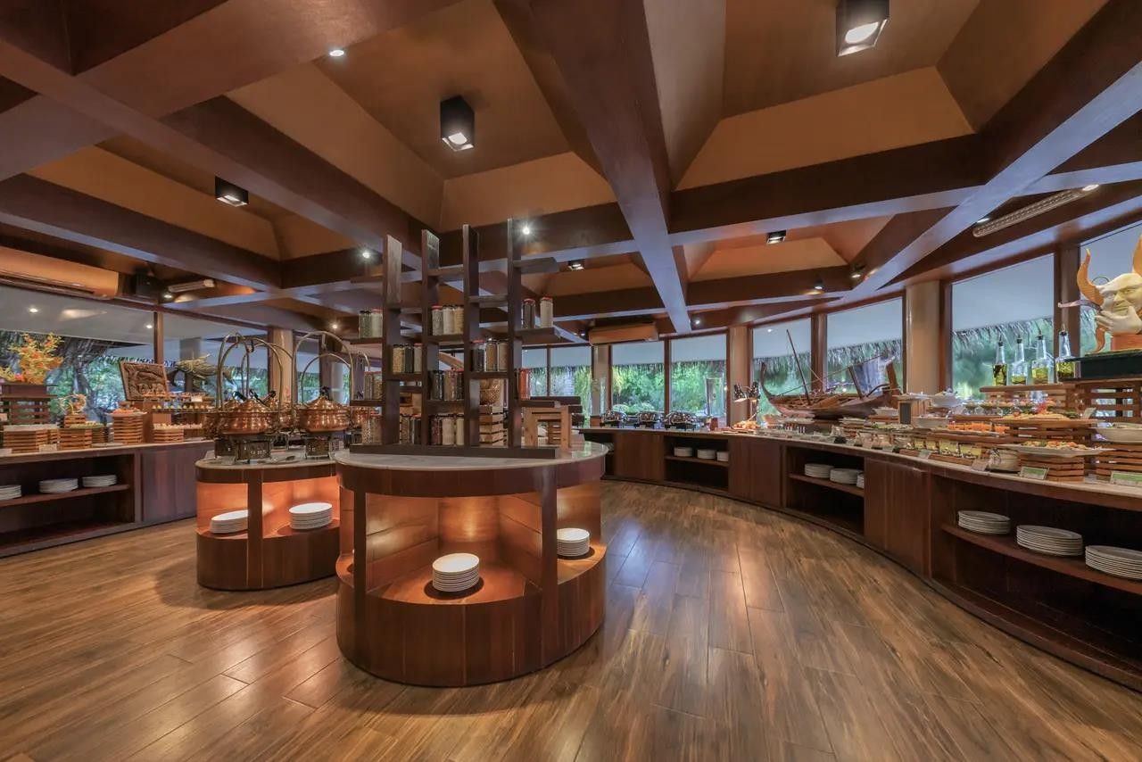 Adaaran Select Hudhuranfushi