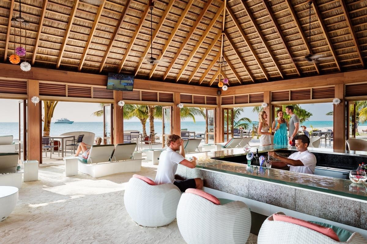 MEERU ISLAND RESORT & SPA 15