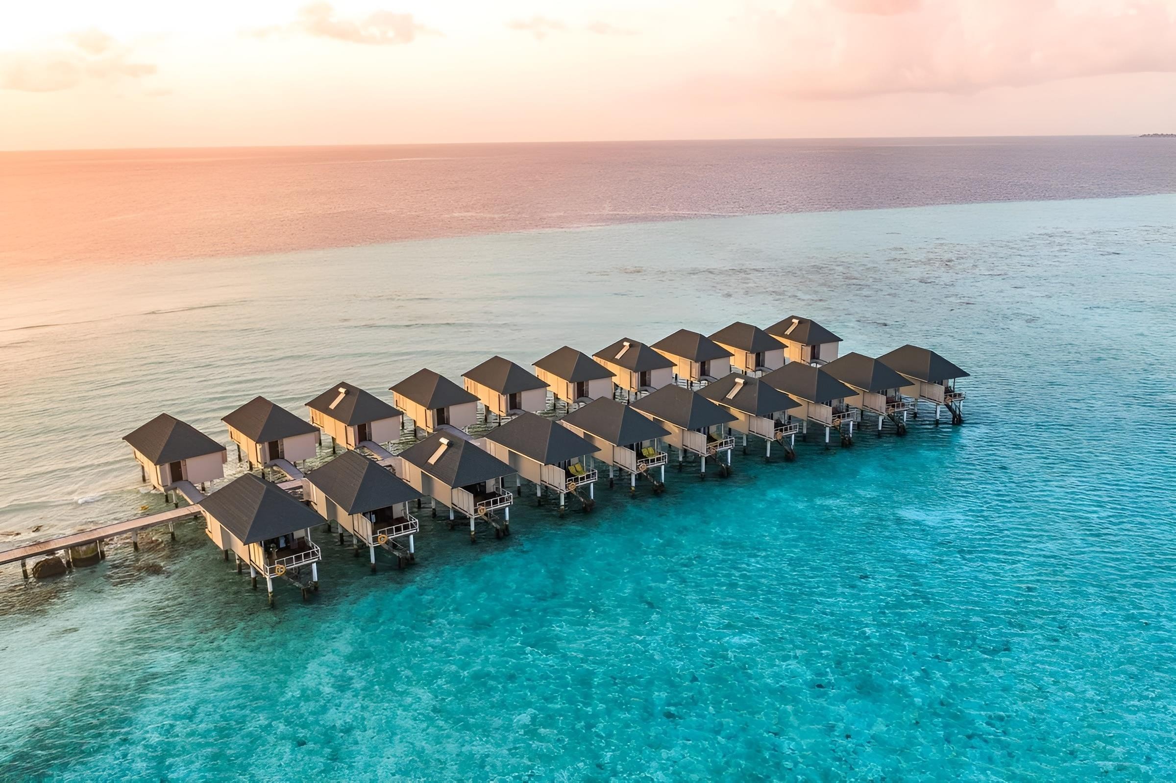 Summer Island Maldives Resort