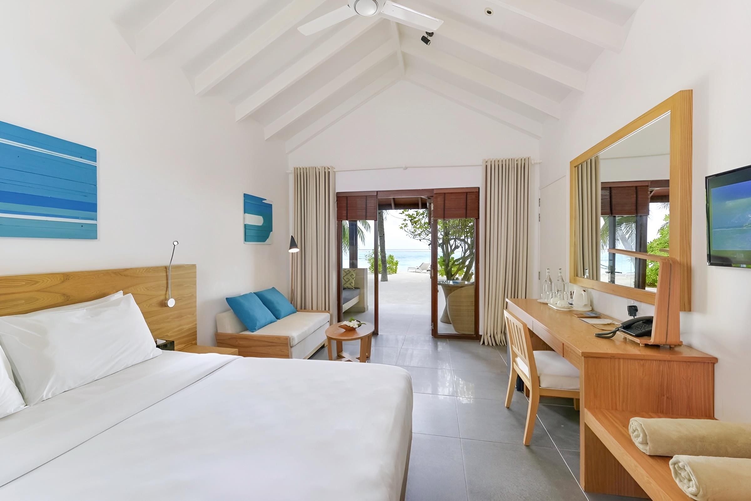 Summer Island Maldives Resort