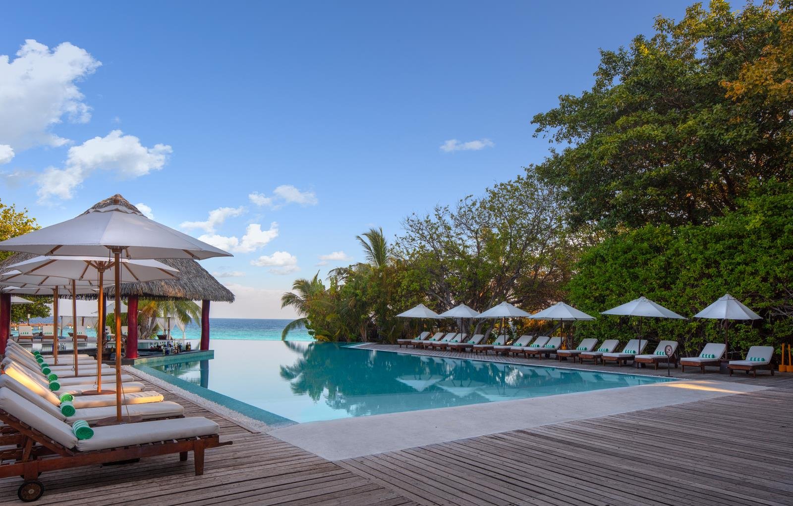 Adaaran Select Meedhupparu & Prestige Water Villas