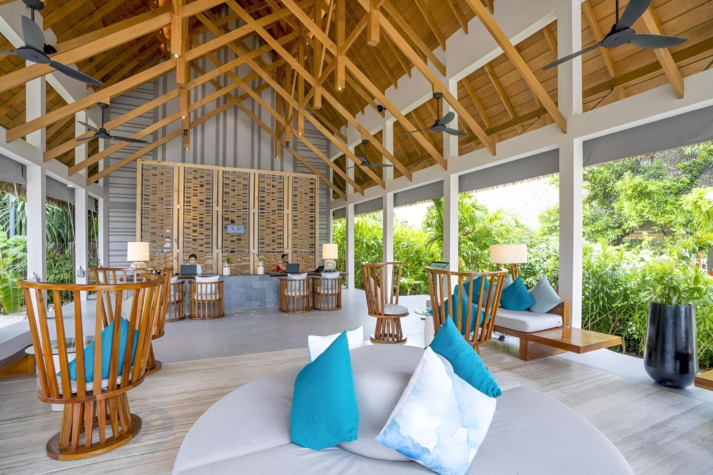 Emerald Faarufushi Resort & Spa