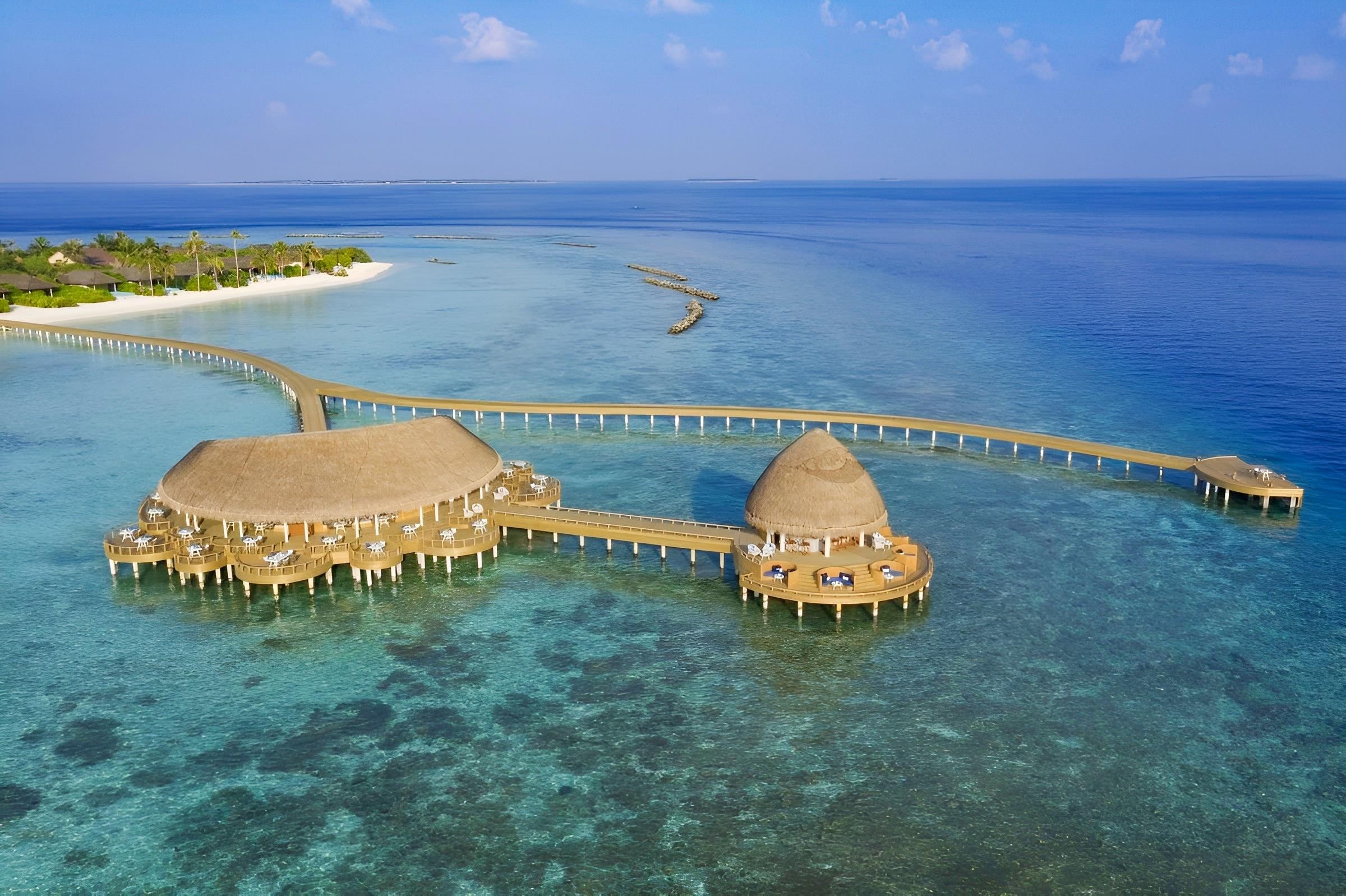 Emerald Faarufushi Resort & Spa