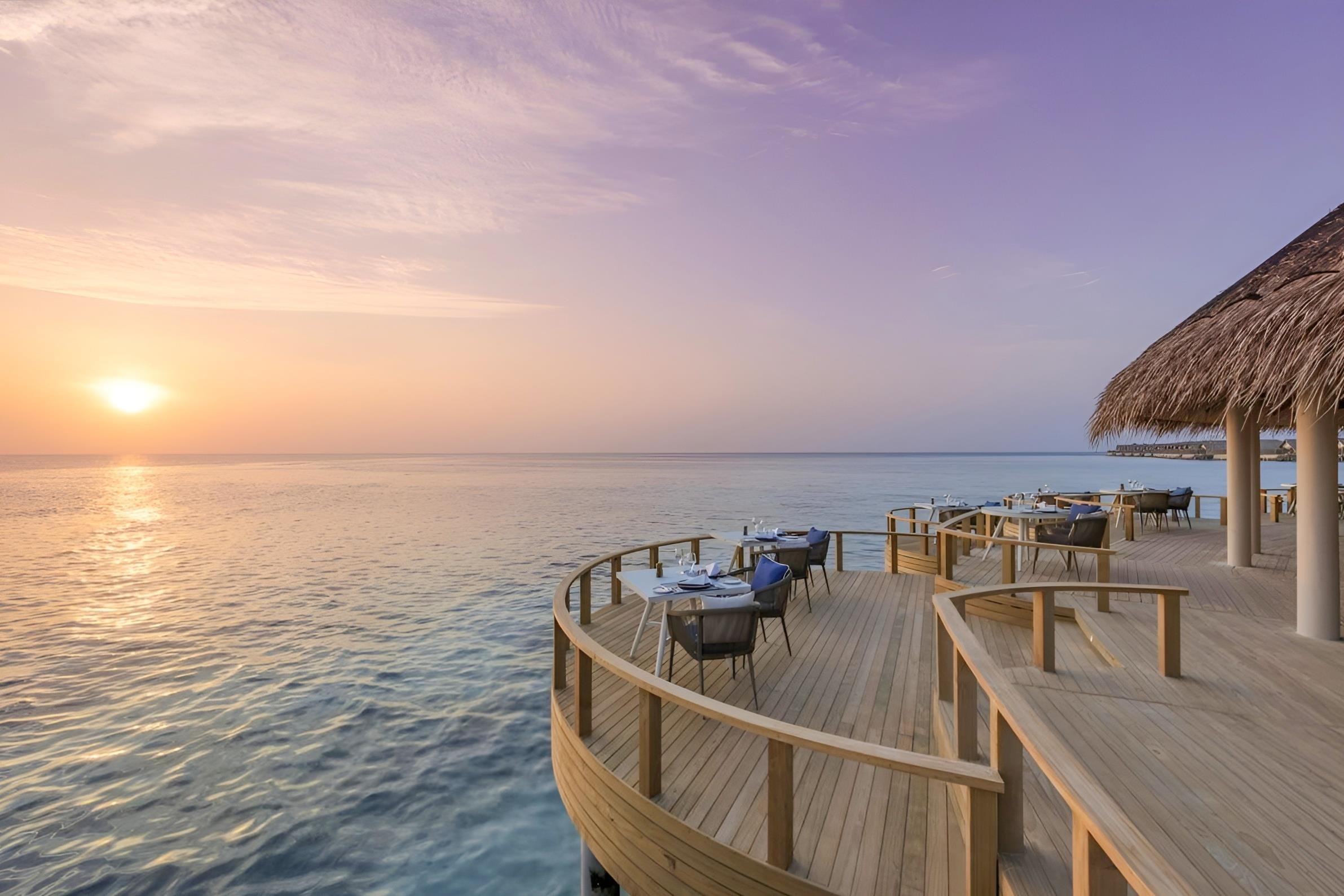 Emerald Faarufushi Resort & Spa