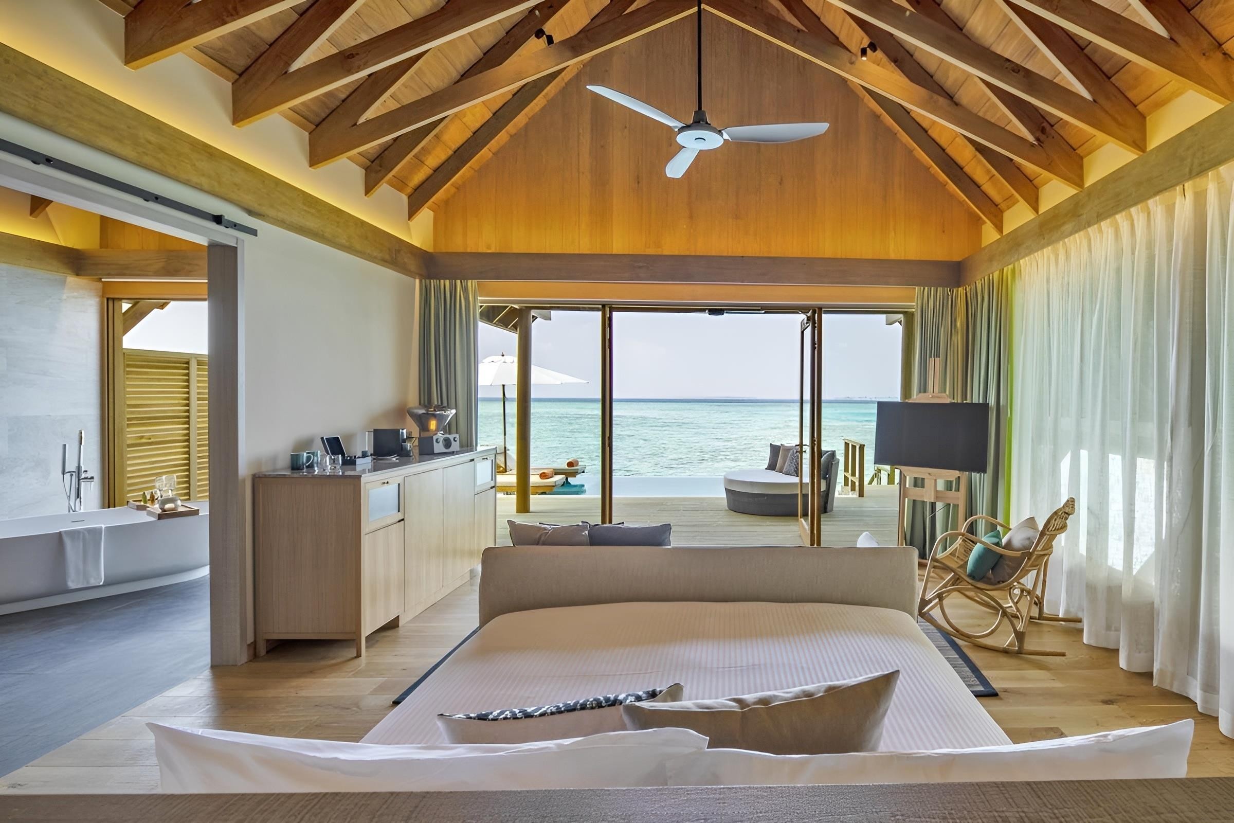 Emerald Faarufushi Resort & Spa