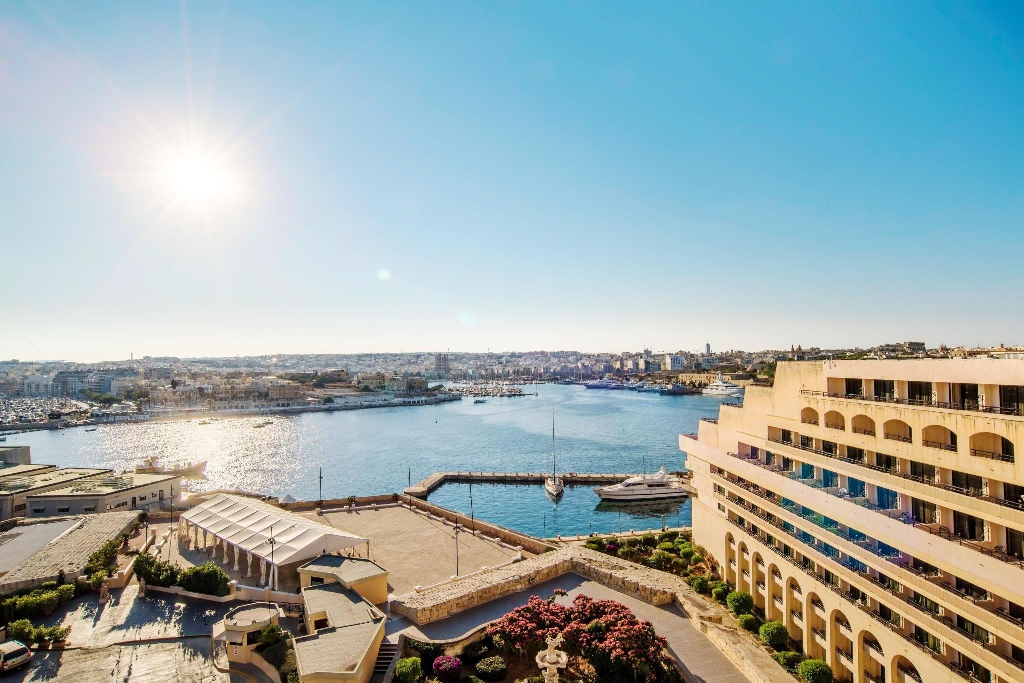 Grand Hotel Excelsior 4