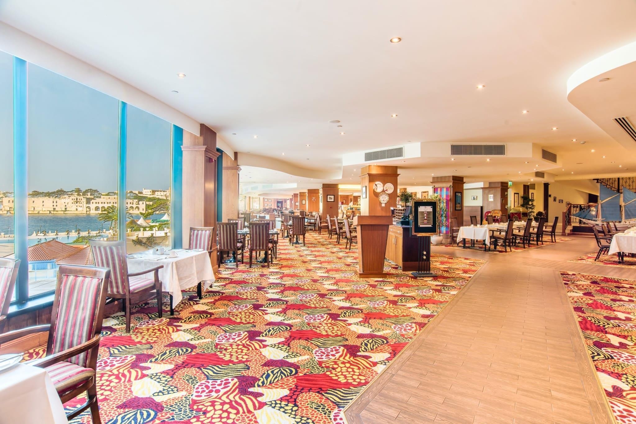 Grand Hotel Excelsior 8