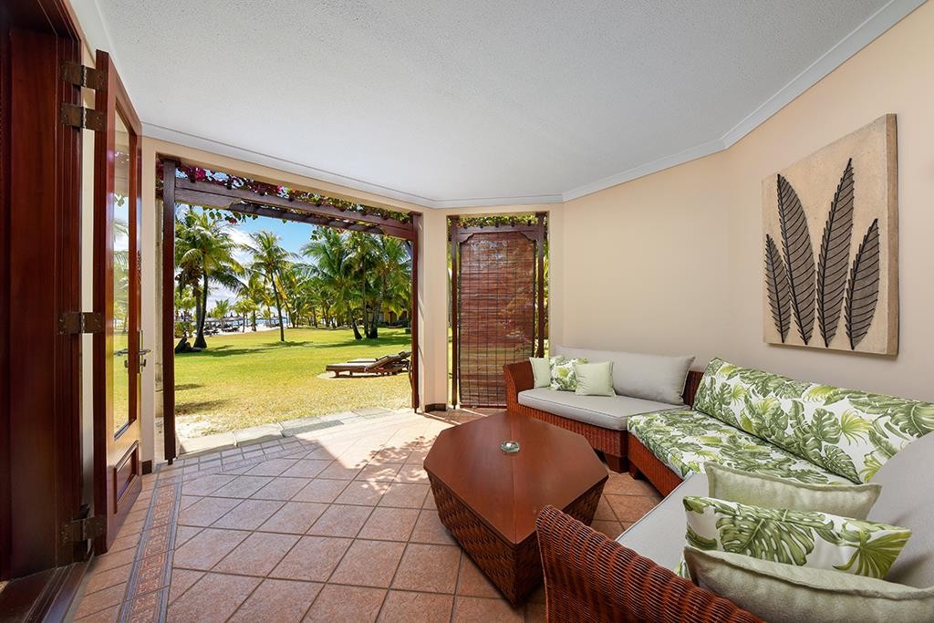 Dinarobin Beachcomber 14