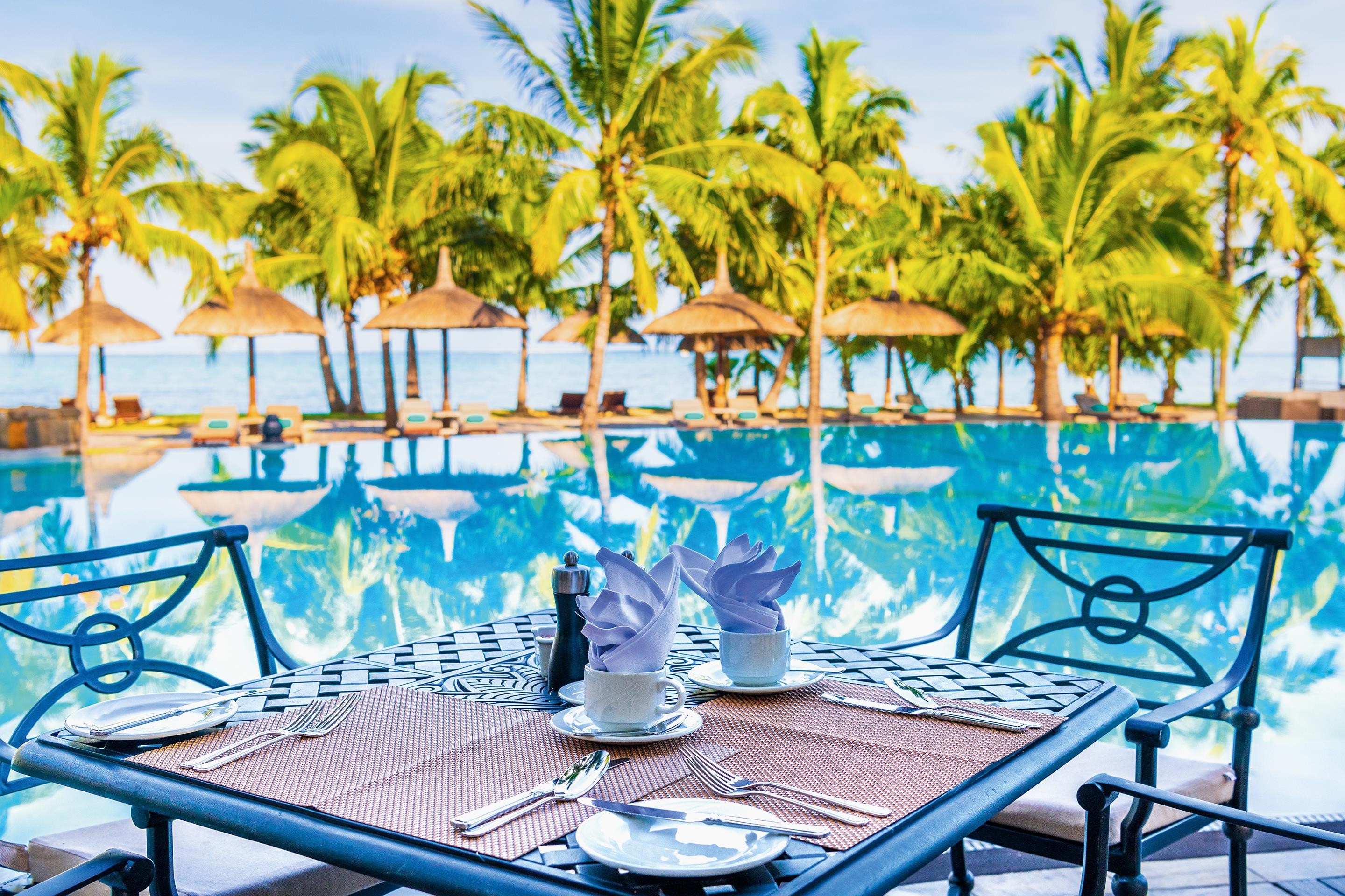 Dinarobin Beachcomber 19