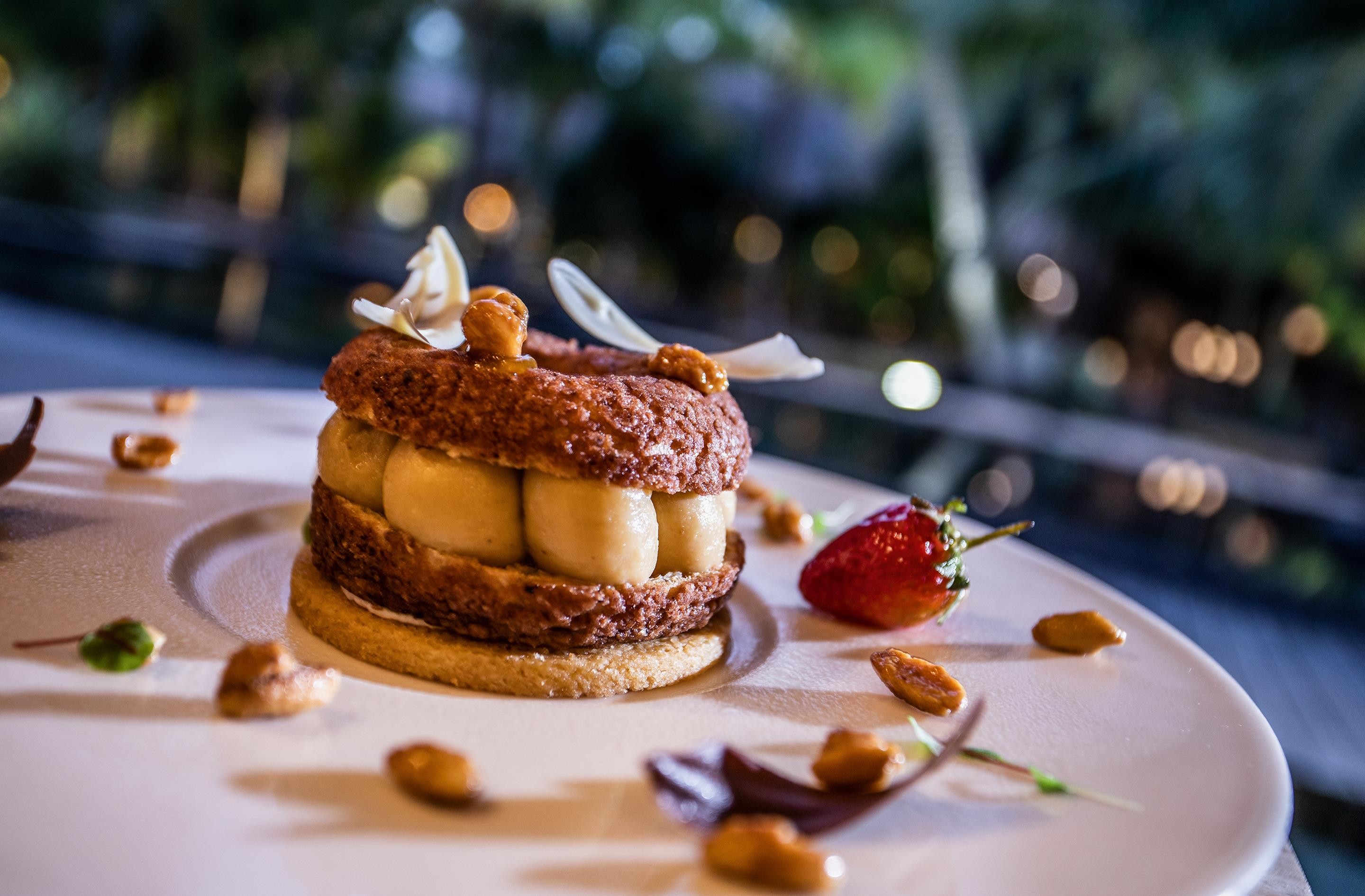 Dinarobin Beachcomber 23