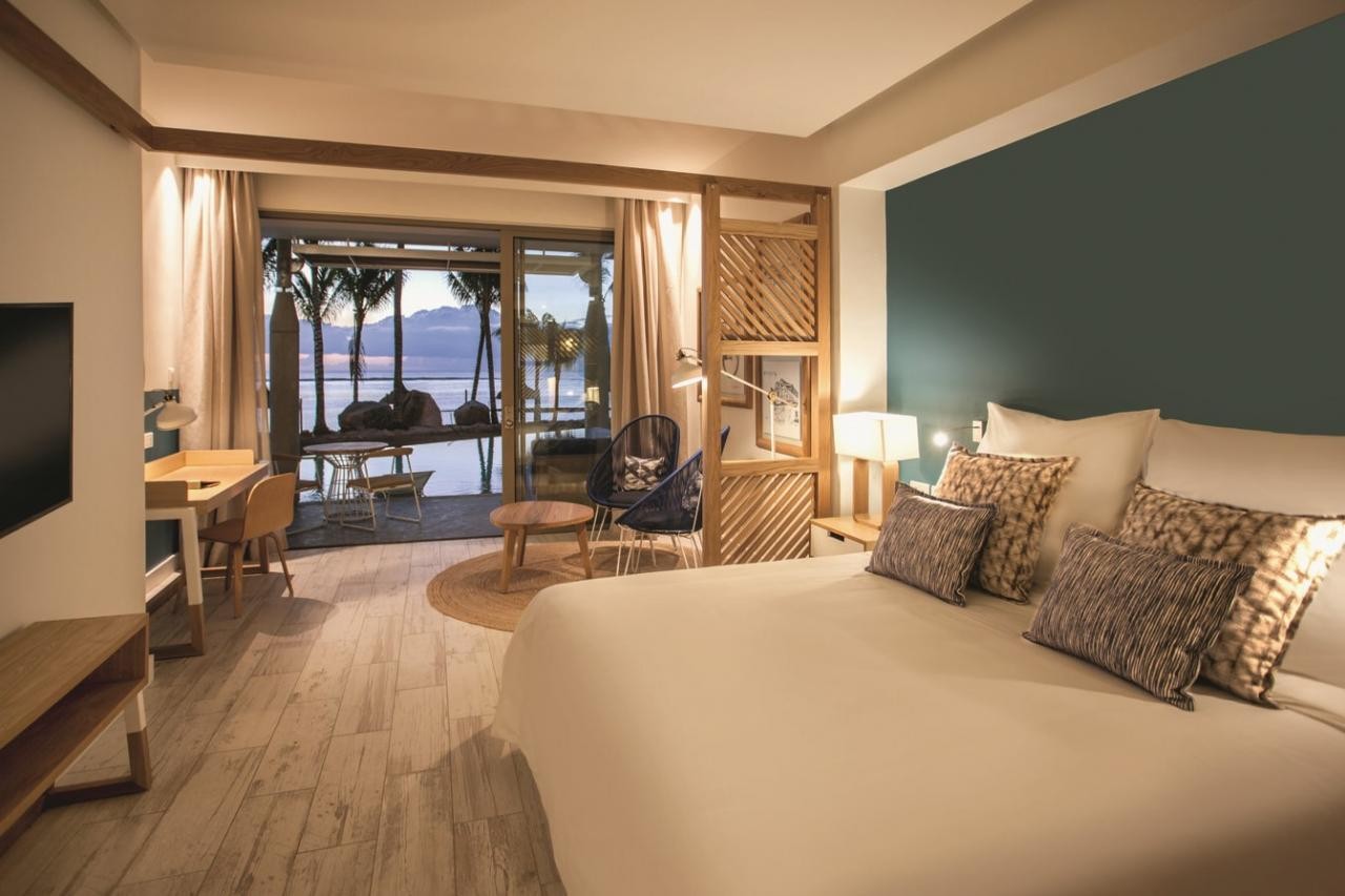 Victoria Beachcomber Resort & Spa