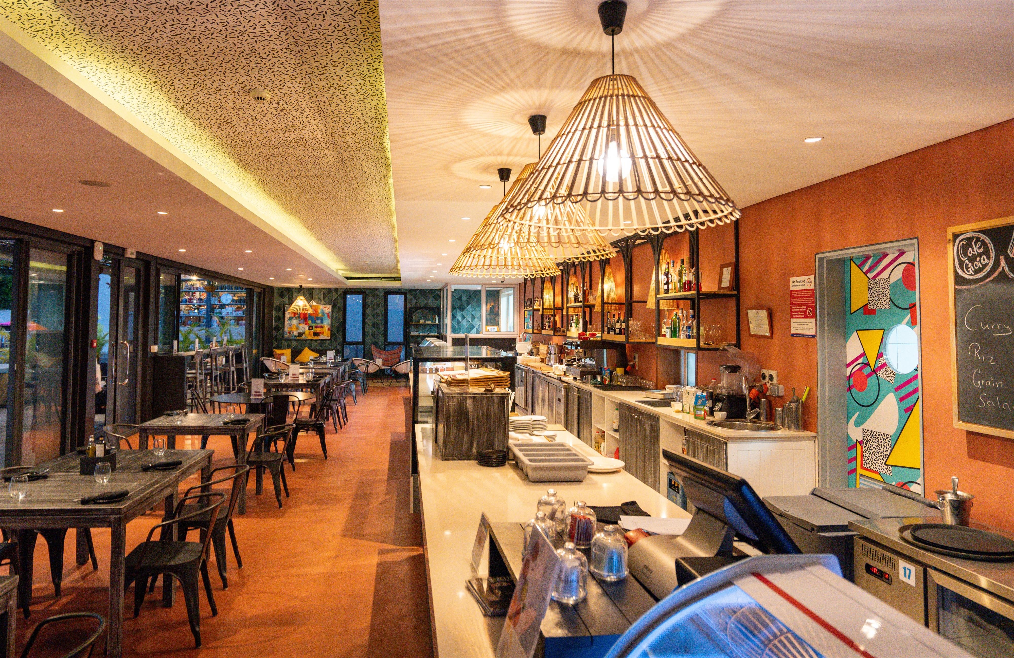 Radisson Blu Azuri Resort & Spa 14