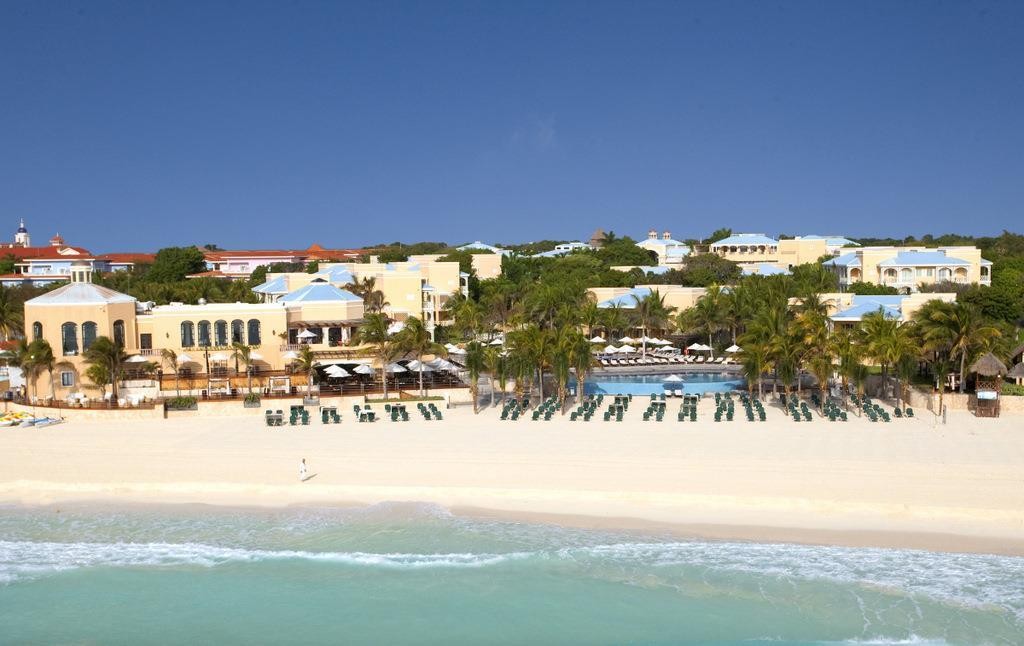 Royal Hideaway Playacar
