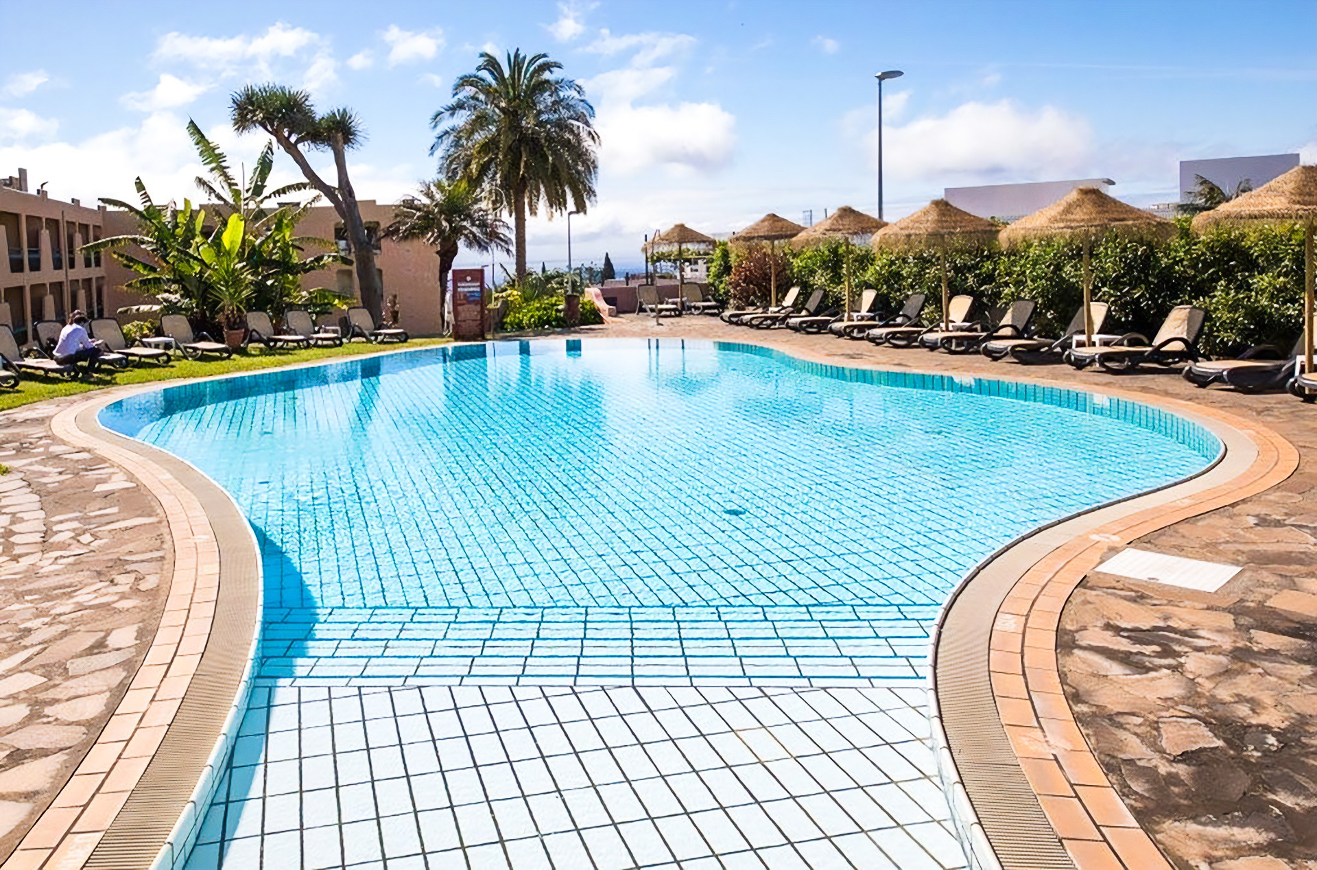 Dom Pedro Garajau 14