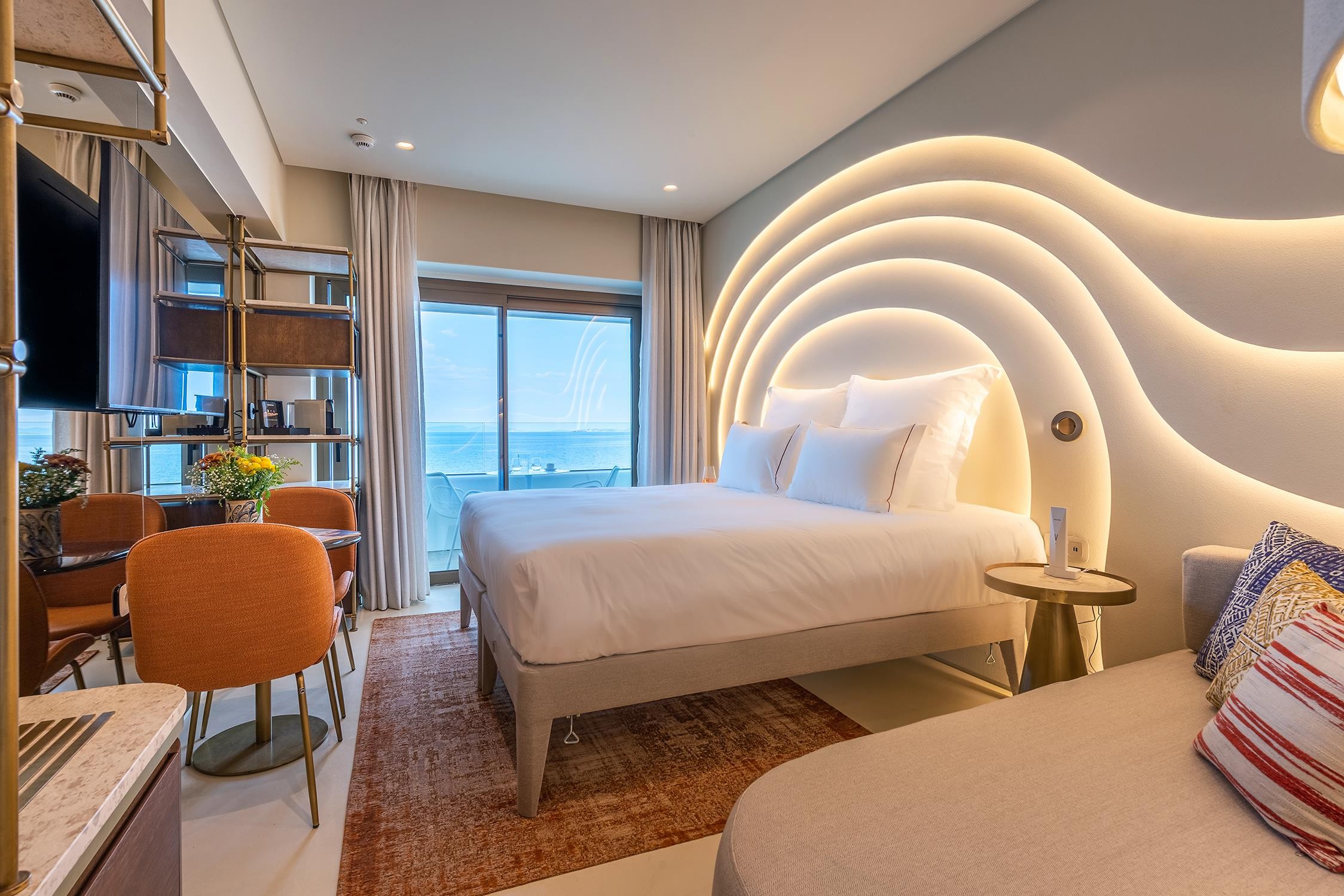 Isla Brown Corinthia, Curio Collection by Hilton 5