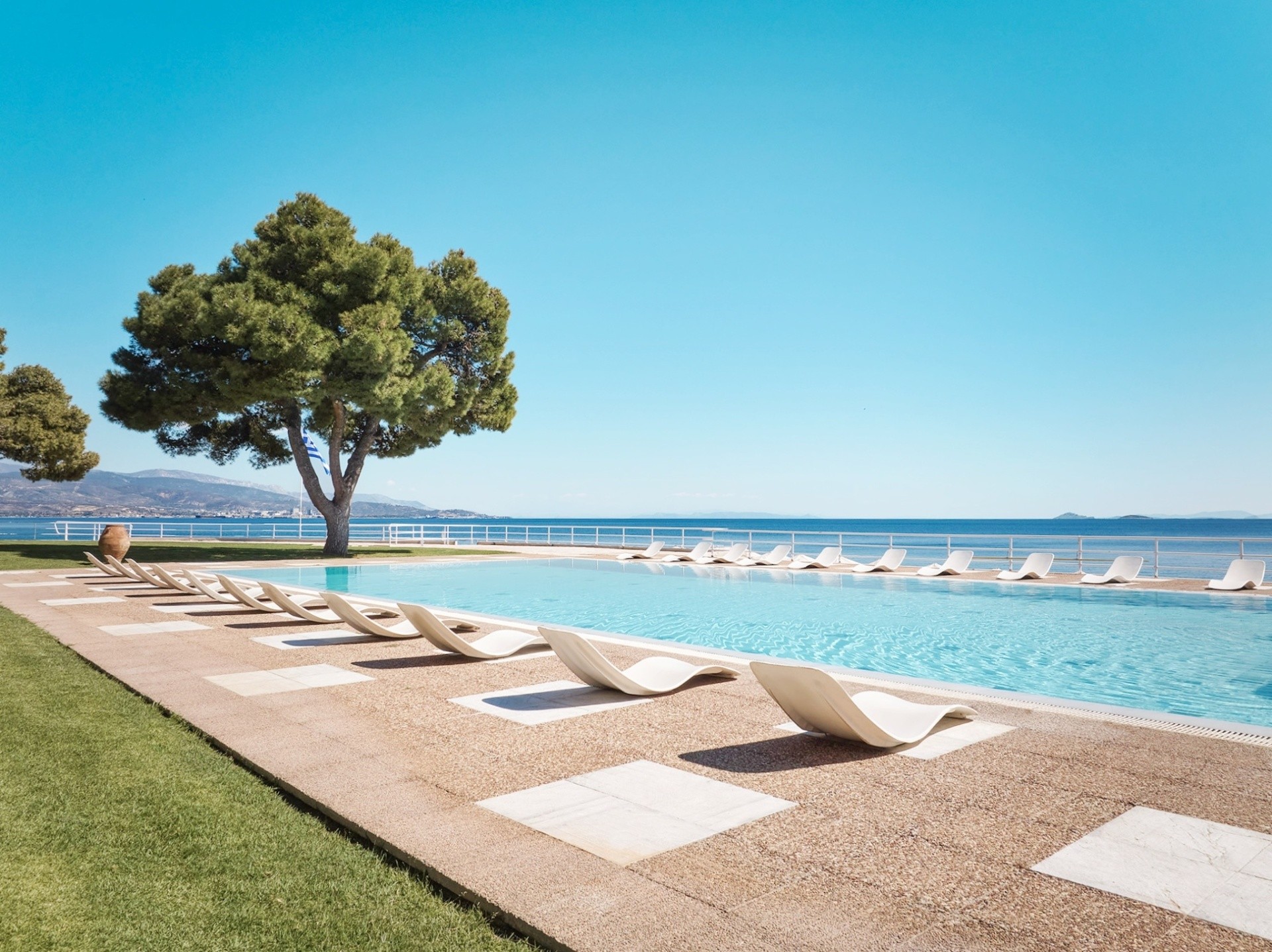 Kalamaki Beach Resort 2