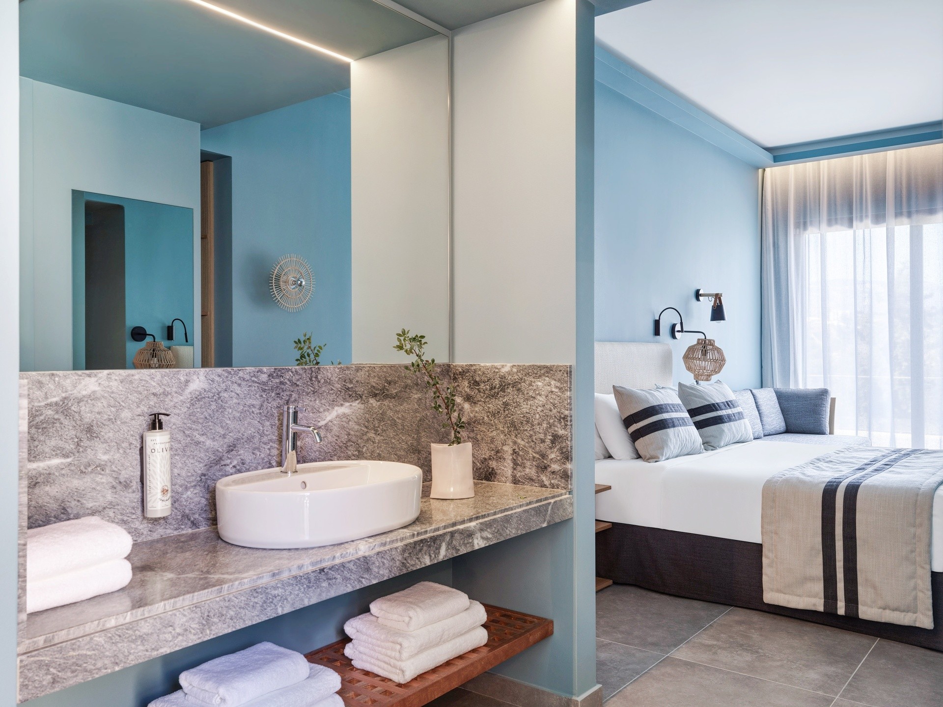 Kalamaki Beach Resort 8