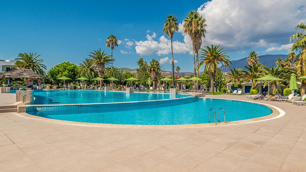 Comer Kinetta Beach 23