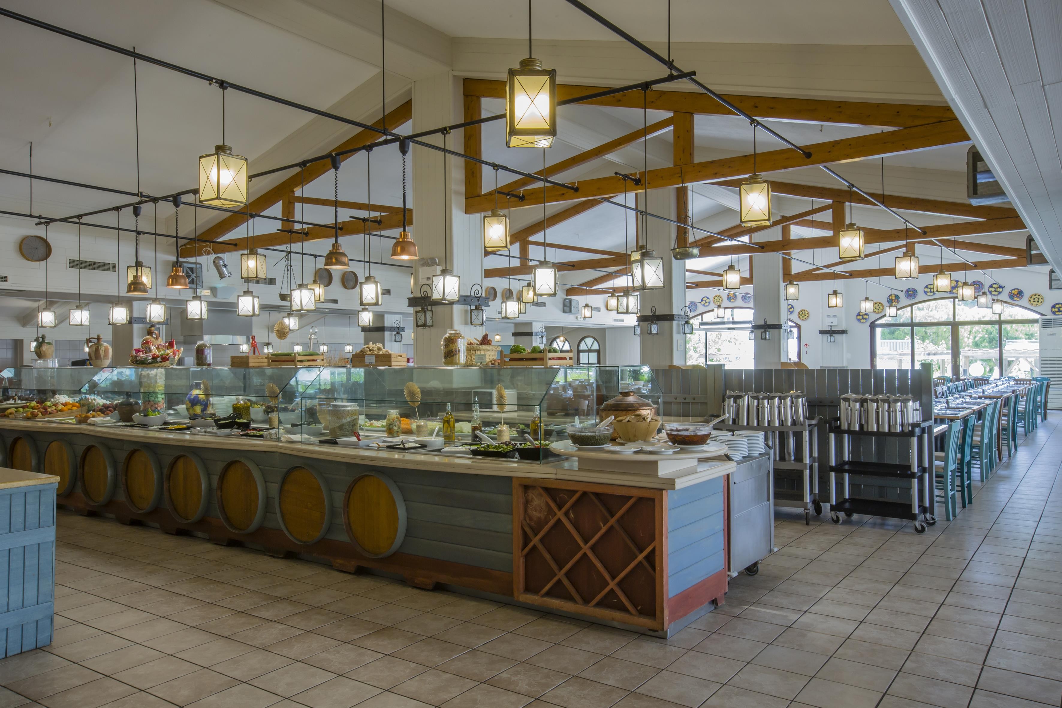 Golden Coast Hotel & Bungalows 18