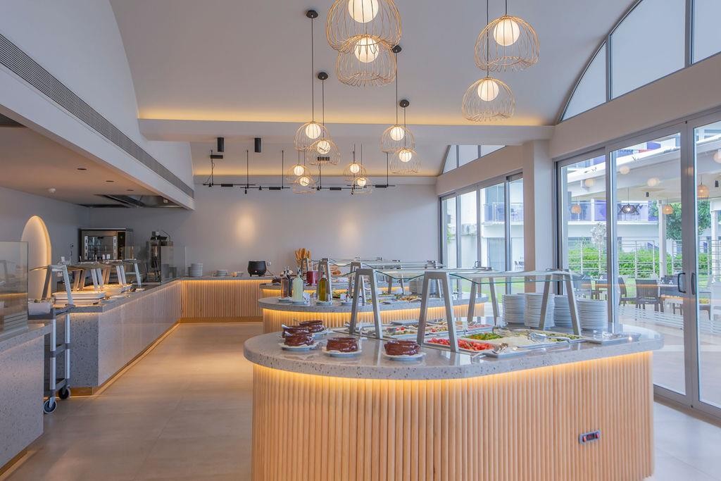 Golden Coast Hotel & Bungalows 21