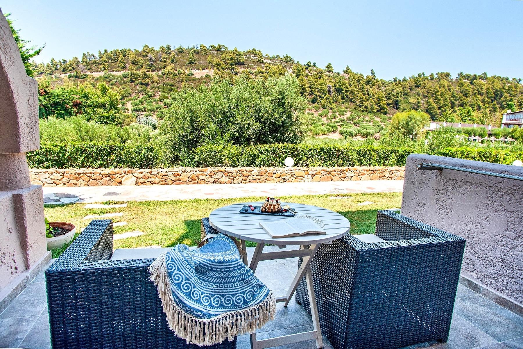 Acrotel Athena Pallas 17