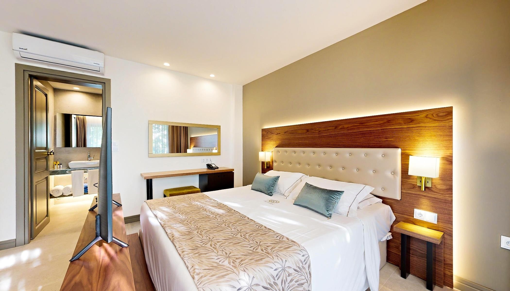 Acrotel Athena Pallas 18