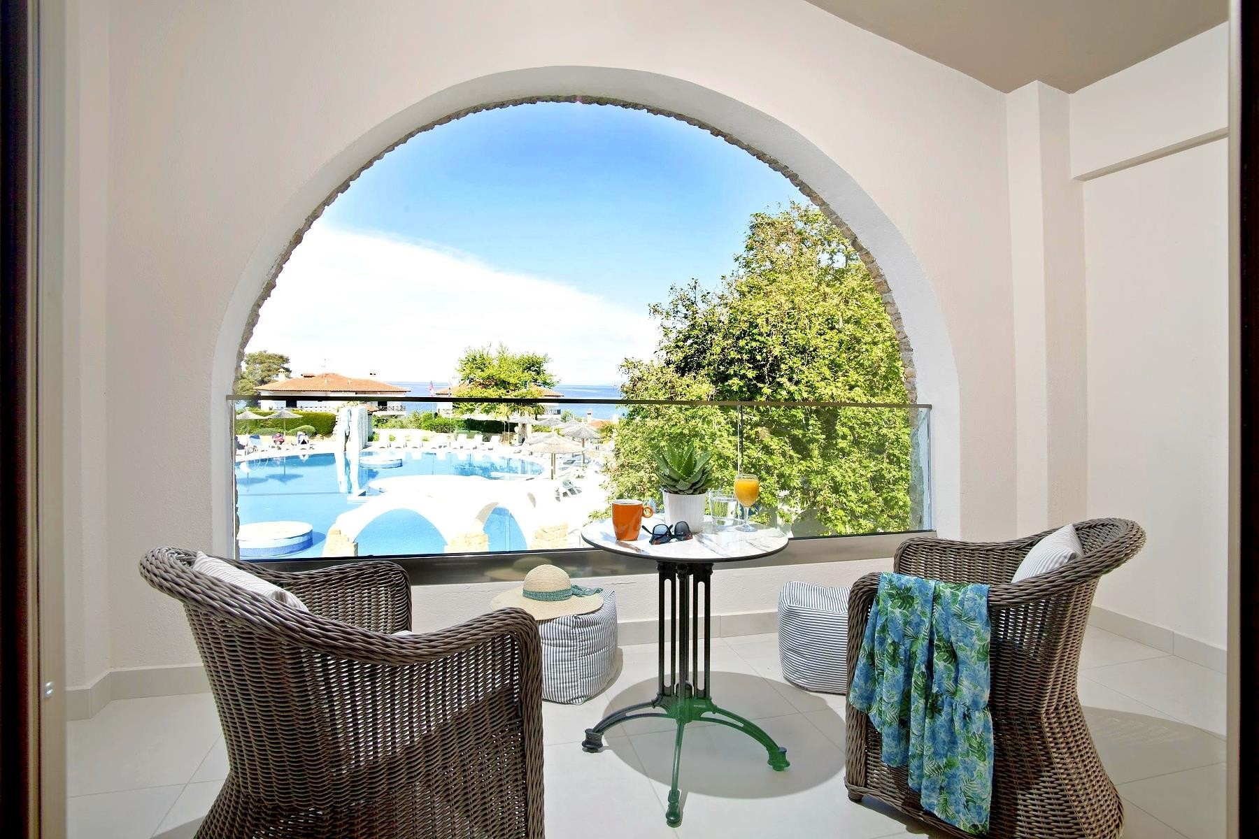 Acrotel Athena Pallas 9