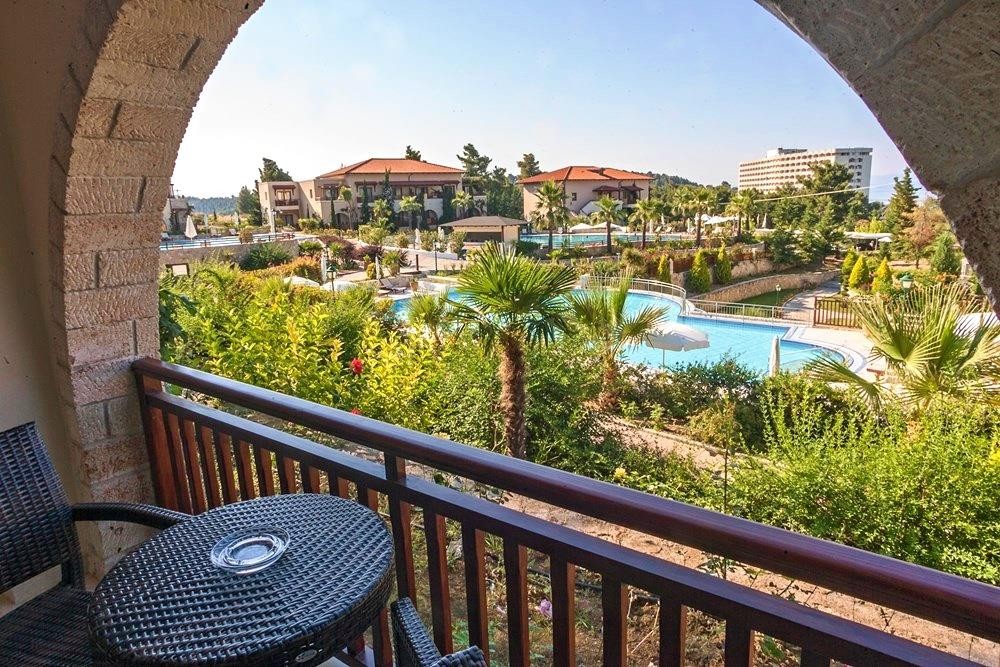 Aegean Melathron Thalasso and Spa 10