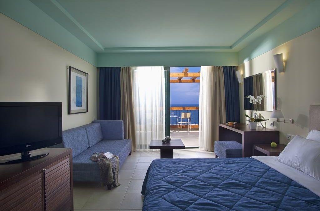 Louis Apostolata Island resort and Spa 6