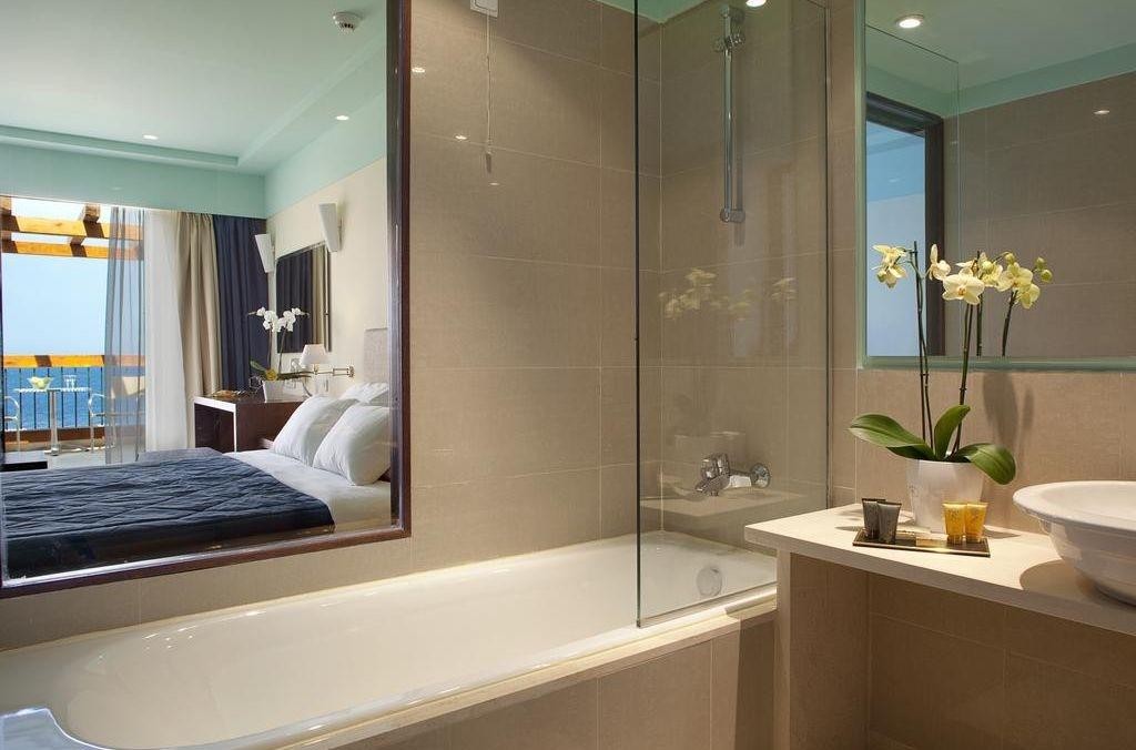 Louis Apostolata Island resort and Spa 18