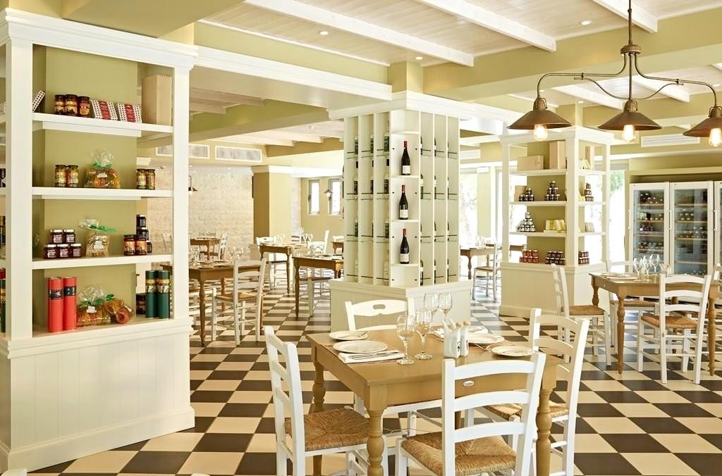 Marbella, Mar-Bella Collection 17