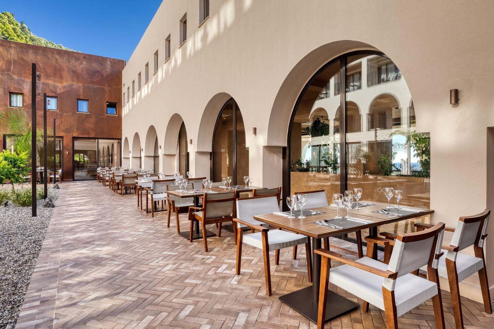 Domes of Corfu, Autograph Collection 10