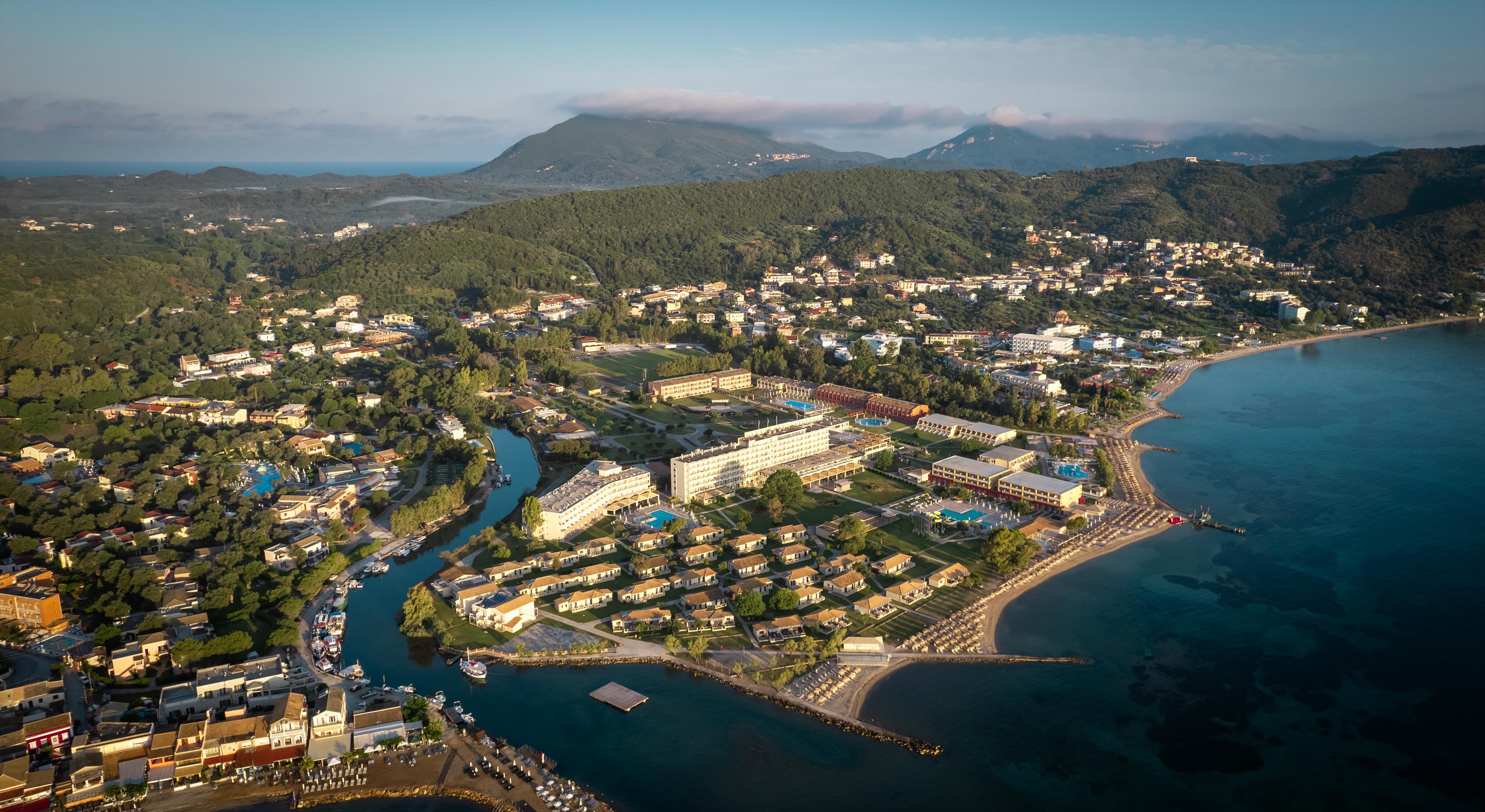 Canvas by Mitsis Messonghi fotó