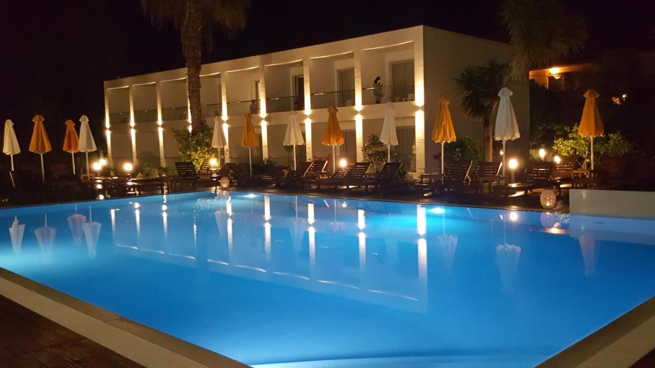Nasos Hotel & Resort