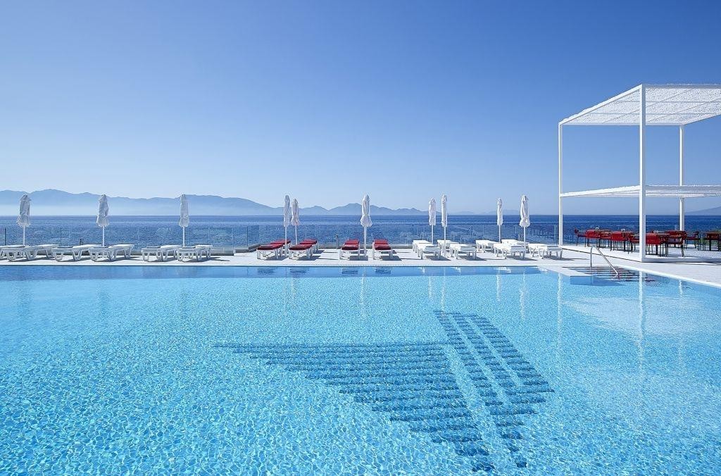 Dimitra Beach Hotel & Suites 2